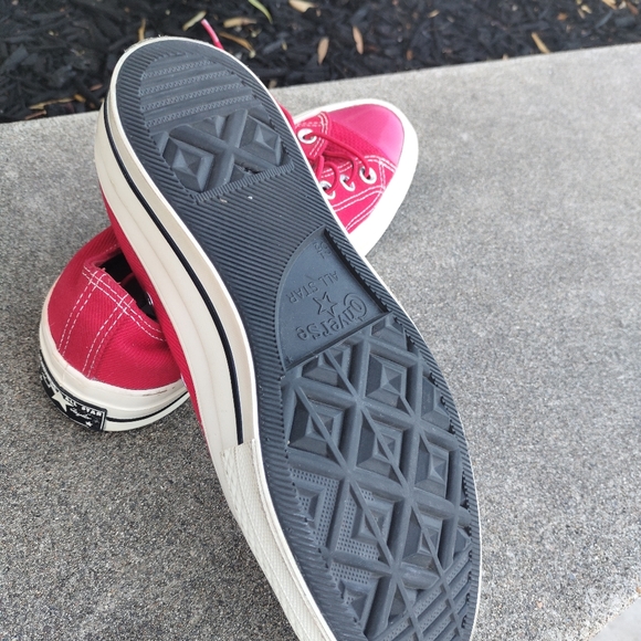 Converse - Picture 3 of 3